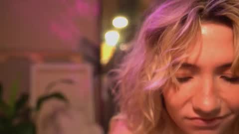 Snapshot of arianna_richi chatting on October 2025 04:32:01 AM Olivka online show from October 2025 04:32:01 AM