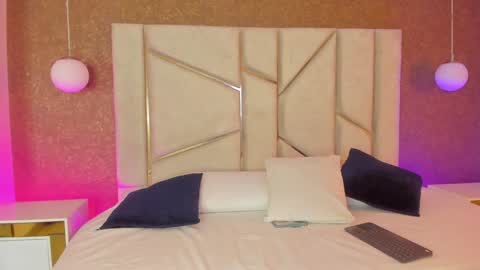 Snapshot of arianna_suarez1 chatting on January 2025 07:53:02 PM Arianna online show from January 2025 07:53:02 PM