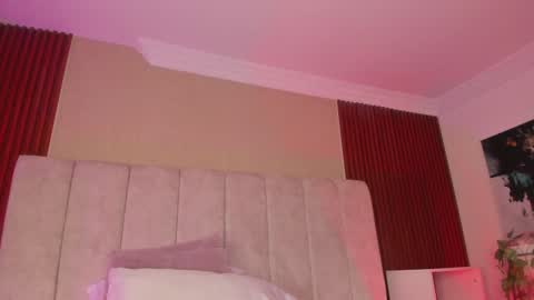 Snapshot of arianna_suarez1 chatting on January 2025 11:00:01 PM Arianna online show from January 2025 11:00:01 PM