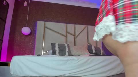 Snapshot of arianna_suarez1 chatting on February 2025 07:55:01 PM Arianna online show from February 2025 07:55:01 PM