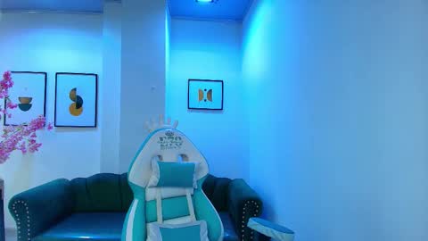 arianna_sweeet online show from October 2025 03:12:02 AM