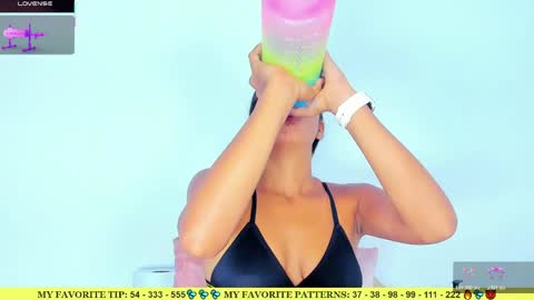 Arianna online show from April 2026 01:42:02 AM