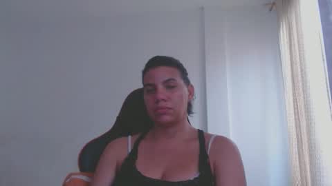 Snapshot of ariannaloovel chatting on December 2024 09:17:01 PM ariannaloovel online show from December 2024 09:17:01 PM