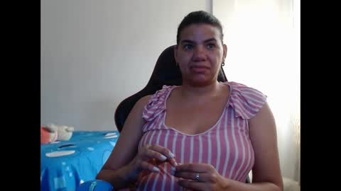 Snapshot of ariannaloovel chatting on February 2025 04:45:02 PM ariannaloovel online show from February 2025 04:45:02 PM