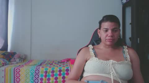 ariannaloovel online show from February 2026 06:30:01 PM