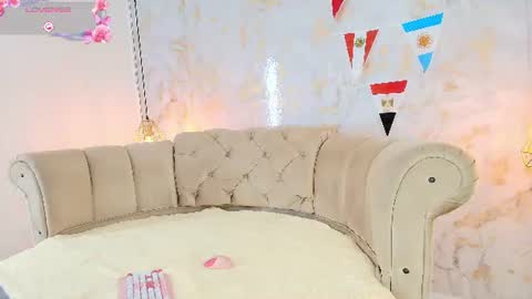 Arianna online show from July 2026 12:07:02 PM