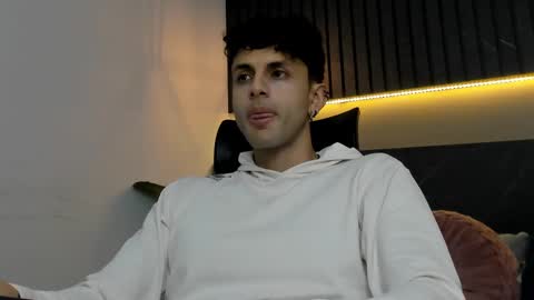 ariasaadeh online show from September 2025 12:07:01 PM