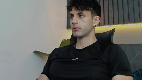 ariasaadeh online show from September 2025 12:08:02 PM