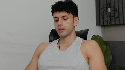 ariasaadeh online show from September 2025 12:09:01 PM