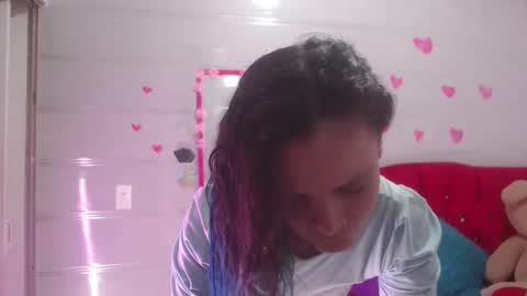 ariasmithog online show from November 2025 04:30:01 PM