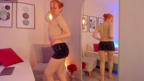 Snapshot of ariavelvet_ chatting on March 2026 03:10:01 AM Aria online show from March 2026 03:10:01 AM