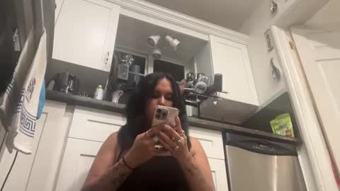 Snapshot of ariawestlove chatting on November 2025 04:17:02 AM Aria online show from November 2025 04:17:02 AM
