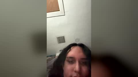 Snapshot of ariawestlove chatting on April 2026 02:02:01 AM Aria online show from April 2026 02:02:01 AM