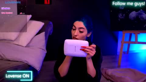 Aria  online show from September 2025 08:24:01 PM