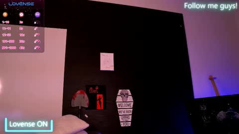 Aria  online show from October 2025 10:14:02 PM