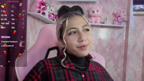 Snapshot of aribunnie chatting on November 2025 11:59:02 PM Ari Bunnie online show from November 2025 11:59:02 PM