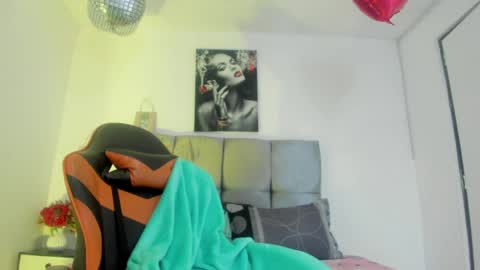 ariel_wish online show from May 2026 01:06:01 PM