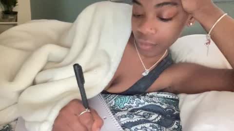 Snapshot of arielbliss69 chatting on March 2026 11:37:01 PM arielbliss69 online show from March 2026 11:37:01 PM