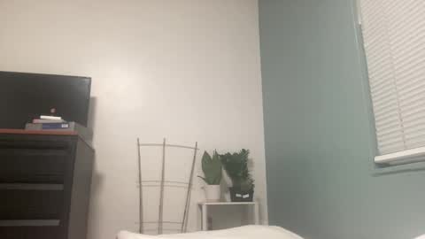 Snapshot of arielbliss69 chatting on April 2026 01:17:01 AM arielbliss69 online show from April 2026 01:17:01 AM