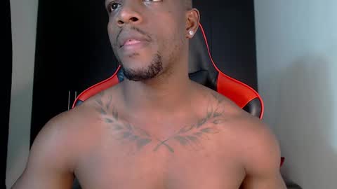 Snapshot of arielbronwxxx chatting on March 2025 03:05:01 PM chris online show from March 2025 03:05:01 PM