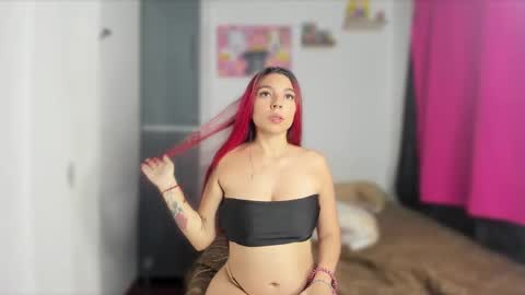Snapshot of ariell_rose1 chatting on February 2025 06:30:01 AM Stephany online show from February 2025 06:30:01 AM