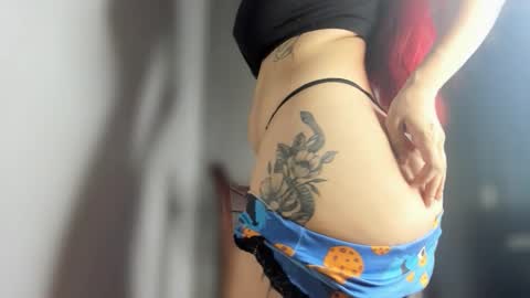 Snapshot of ariell_rose1 chatting on September 2025 03:22:01 AM Stephany online show from September 2025 03:22:01 AM