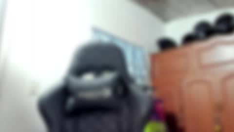 Snapshot of ariell_rose1 chatting on May 2026 02:18:02 AM Stephany online show from May 2026 02:18:02 AM