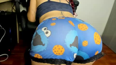 Snapshot of ariell_rose1 chatting on June 2026 02:11:01 AM Stephany online show from June 2026 02:11:01 AM