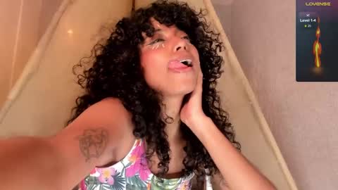 Snapshot of ariella_ruiz chatting on February 2025 06:52:02 PM A R I online show from February 2025 06:52:02 PM