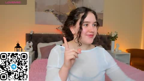 Snapshot of ariella_sol chatting on January 2025 04:27:01 AM Ariella GTM3 Tue Wed Thu Fri Sat 0400 am-1030pm online show from January 2025 04:27:01 AM