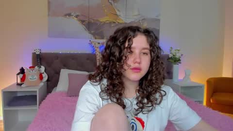 Snapshot of ariella_sol chatting on March 2025 04:07:01 AM Ariella GTM3 Tue Wed Thu Fri Sat 0400 am-1030pm online show from March 2025 04:07:01 AM