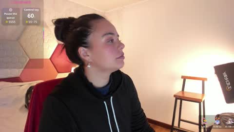 Snapshot of arielle_wilde chatting on November 2025 02:43:02 AM arriel online show from November 2025 02:43:02 AM