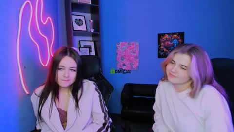 arielmell online show from February 2026 03:12:01 PM