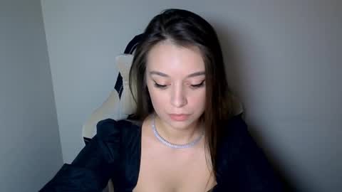 Snapshot of arielsandres chatting on September 2025 01:10:01 PM Ariel online show from September 2025 01:10:01 PM