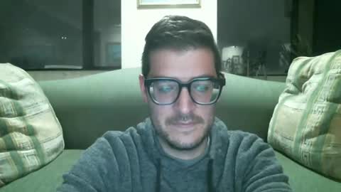 Snapshot of arielsinho chatting on November 2025 04:21:01 AM Anon online show from November 2025 04:21:01 AM