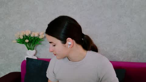 arielstonks_lovee online show from September 2025 03:54:01 AM