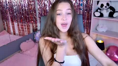 arielsykes online show from June 2026 06:01:01 AM
