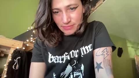 Snapshot of arielwyld chatting on March 2026 02:42:01 PM ariel colin when hes here online show from March 2026 02:42:01 PM