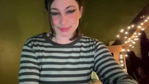 Snapshot of arielwyld chatting on March 2026 05:33:01 AM ariel colin when hes here online show from March 2026 05:33:01 AM