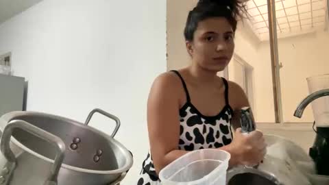 aries_plays online show from November 2025 09:48:02 PM