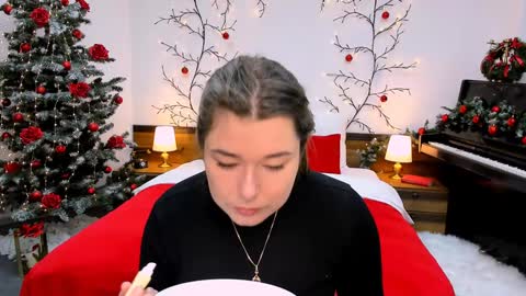 Ari online show from December 2024 01:44:01 PM