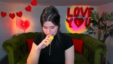 Ari online show from February 2025 05:37:02 PM