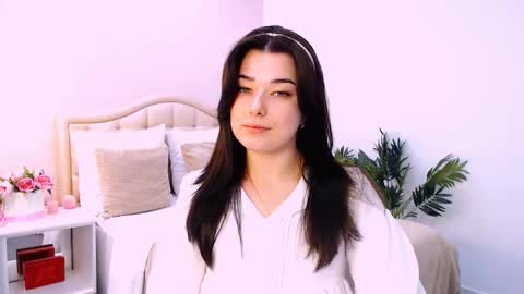 Ari online show from October 2025 09:20:01 AM