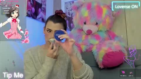 Ariana Forero ---- independet model online show from November 2025 02:50:01 PM