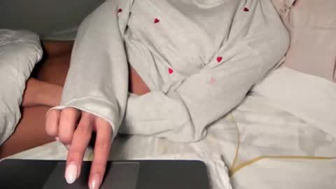 Aria online show from February 2026 05:37:01 AM