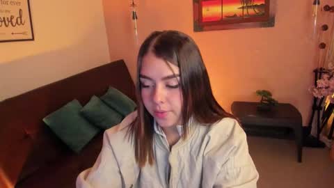  Arianna  online show from November 2025 12:48:02 PM