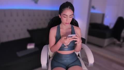 Snapshot of arikohler chatting on December 2024 07:05:02 PM AriKohler online show from December 2024 07:05:02 PM