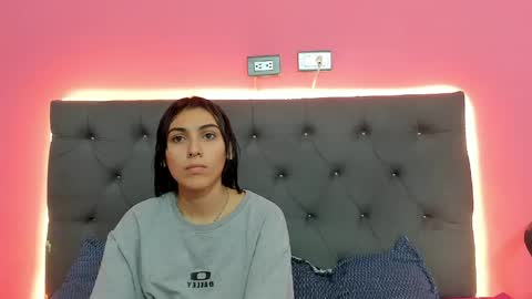Aria  Cholee online show from April 2026 01:41:02 PM