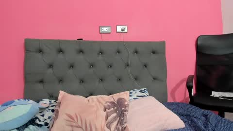 Aria  Cholee online show from April 2026 01:32:01 AM