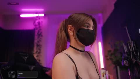 Arina online show from September 2025 02:11:02 PM